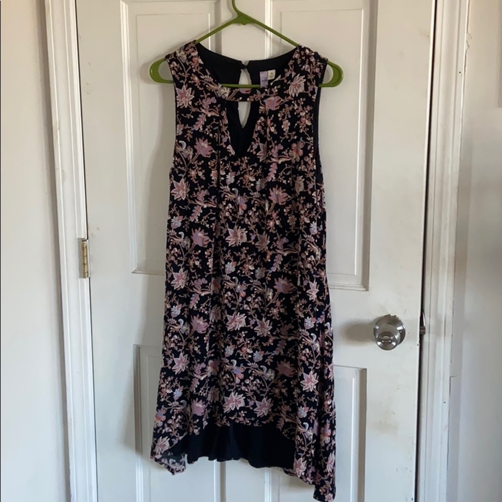 Floral sleeveless dress